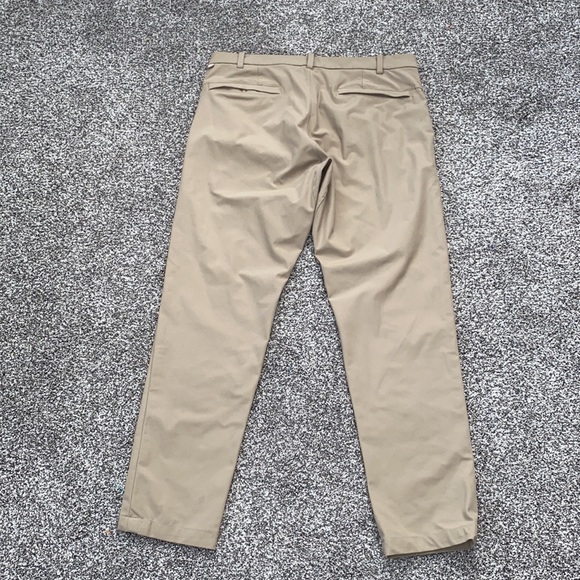 Lululemon Commission Pant Classic *Warpstreme 34/32"
Artifact - Picture 8 of 8